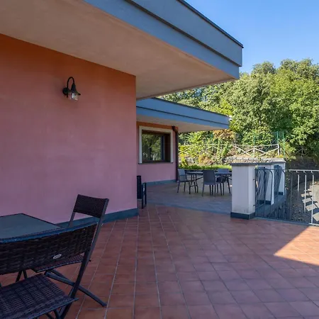 Lodge Vulcano, Tra L'etna E Il Mare Zafferana Etnea
