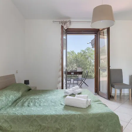 Lodge Vulcano, Tra L'etna E Il Mare *