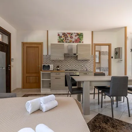 Lodge Vulcano, Tra L'etna E Il Mare